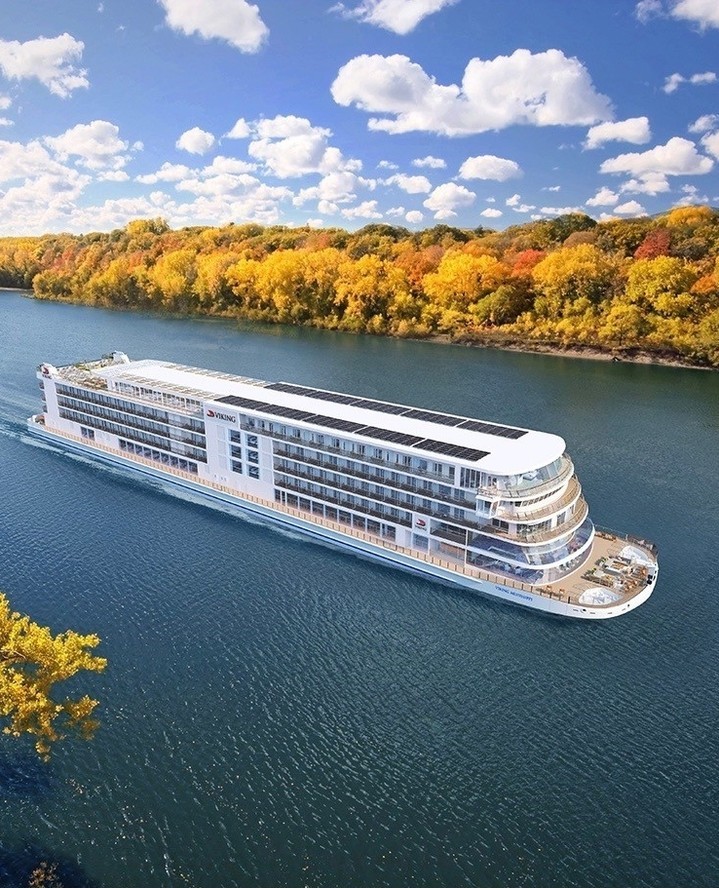 Mississippi River cruise season is rapidly approaching!🛥️ Quad Cities will soon welcome the brand-new Viking Mississippi cruise liner, as it makes its first stop on its maiden voyage out of Davenport’s River Heritage Park on August 16. Check out more at FabulousIowa.com.